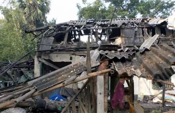 Bomb blast Bangal