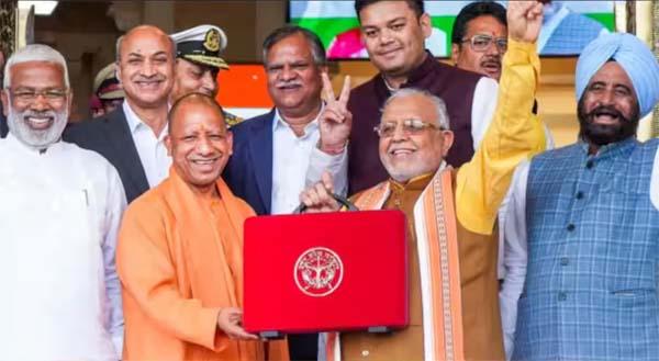UP Finance Minister Suresh Kumar Khanna 