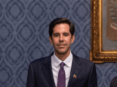 अमेरिका में डिप्लोमेटिक मिशन बना रहा है वेनेजुएला