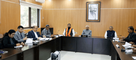 बिहार : सीएम नीतीश ने प्रगति यात्रा के दौरान घोषित योजनाओं की समीक्षा की, तेजी से कार्य पूर्ण करने के दिए निर्देश