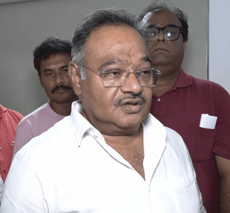 टीएमसी ही टीएमसी पर कर रही हमला, भाजपा पर आरोप बेबुनियाद : समिक भट्टाचार्य
