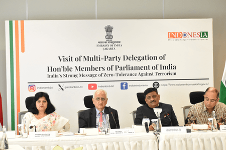 आतंकवाद के खिलाफ लड़ाई में भारतीय प्रतिनिधिमंडल को मिला इंडोनेशिया का साथ, संजय झा बोले- यहां भारत के लिए है बहुत सम्मान