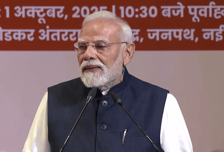 पीएम मोदी आरएसएस के शताब्दी समारोह में हुए शामिल, बोले- संघ की शाखाएं व्यक्ति निर्माण की यज्ञ वेदी हैं