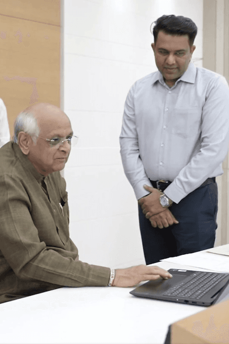 जनगणना-2027: गुजरात में स्व-गणना शुरू, मुख्यमंत्री भूपेंद्र पटेल ने खुद भरा फॉर्म