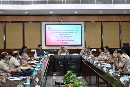 त्योहारी सीजन से पहले हरियाणा के डीजीपी ने कानून-व्यवस्था की समीक्षा की