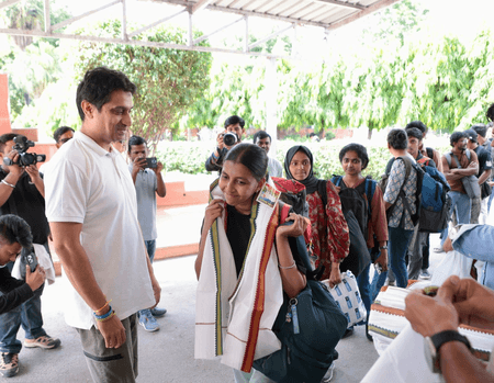 भारत-पाक मसले द्विपक्षीय, तीसरे देश का दखल बर्दाश्त नहीं : उदय भानु चिब