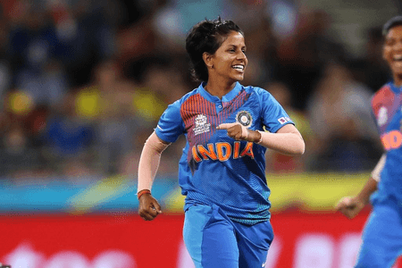 जन्मदिन विशेष : पिता नहीं चाहते थे बेटी क्रिकेटर बने, पूनम यादव ने सच किया सपना