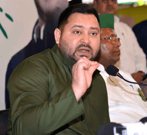 बिहार : डोमिसाइल लागू करने पर तेजस्वी का तंज, 'हमने पहले ही कहा था...सरकार के पास अपना कोई विजन नहीं'