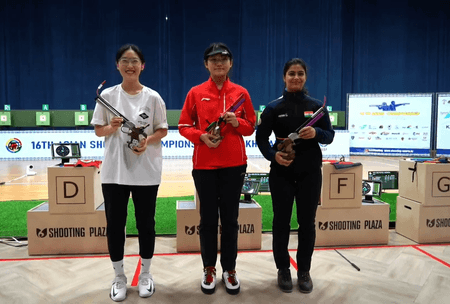 एशियाई निशानेबाजी चैंपियनशिप : मनु भाकर ने 10 मीटर एयर पिस्टल में जीता कांस्य पदक