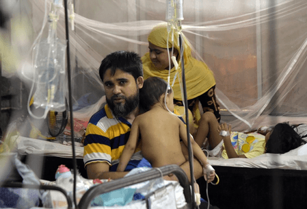 बांग्लादेश में खसरे का प्रकोप बढ़ा: 10 और बच्चों ने तोड़ा दम, मृतकों की संख्या 290 के पार