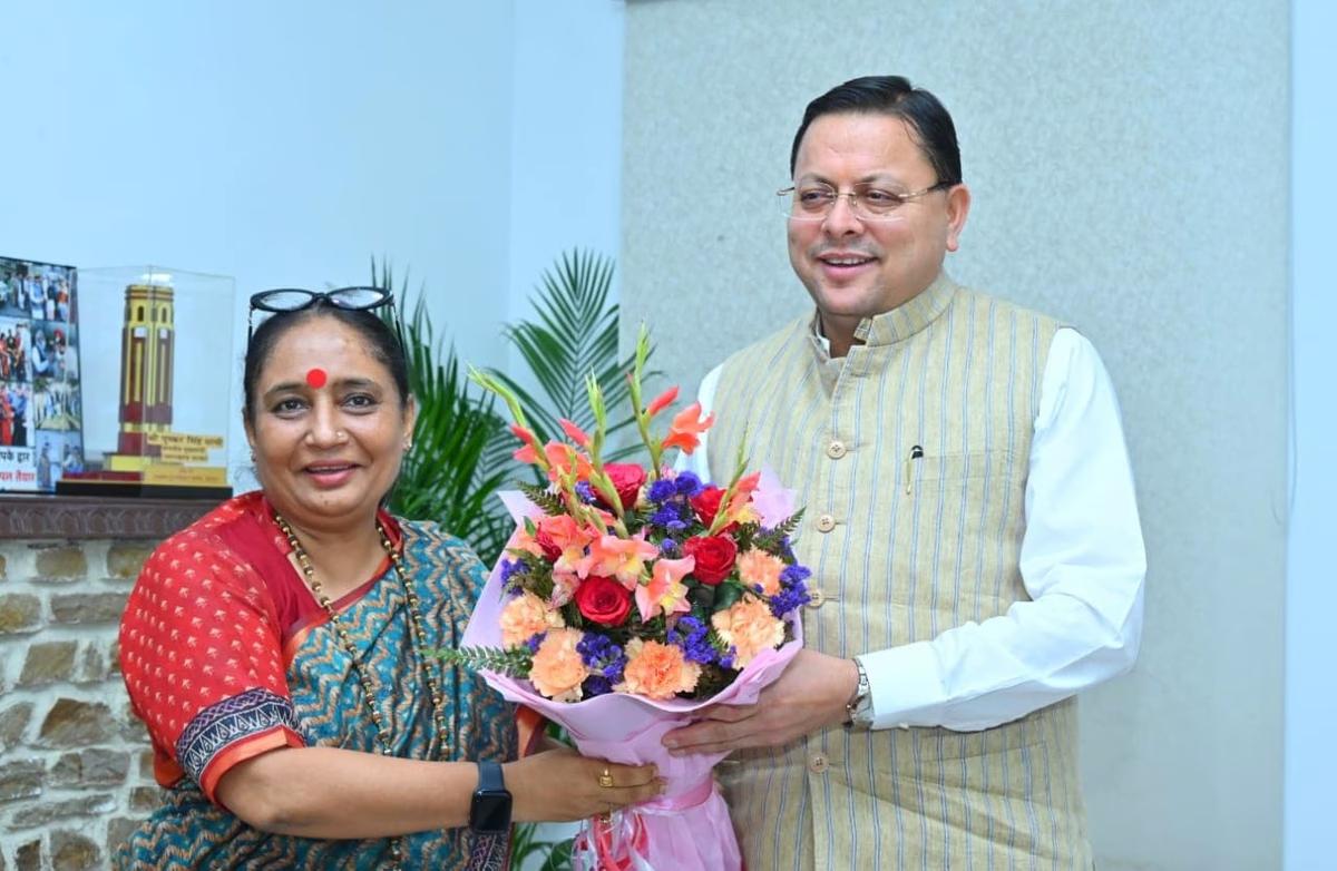 Pushkar Dhami meeting