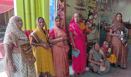 बिहार : लाभार्थियों के खाते में क्रेडिट हुए 1,100 रुपए, पीएम मोदी और नीतीश कुमार का जताया आभार