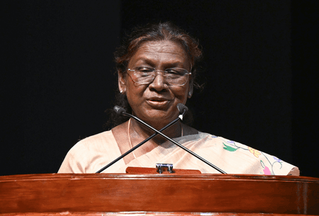 सिक्किम राज्य के 50वें स्थापना दिवस पर द्रौपदी मुर्मू समेत अन्य राजनीतिक हस्तियों ने दी शुभकामनाएं