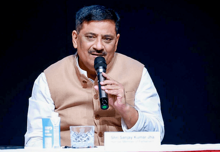 एनडीए में कोई फूट नहीं, नीतीश कुमार शुरू करेंगे प्रचार अभियान : संजय झा