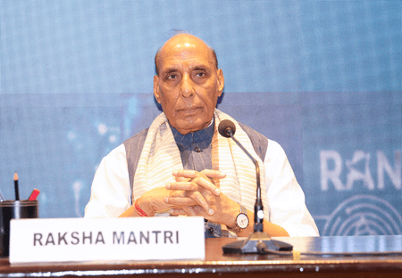 नोएडा में रक्षा मंत्री राजनाथ सिंह और सीएम योगी का प्रस्तावित दौरा, ड्रोन फैक्ट्री का कर सकते हैं निरीक्षण