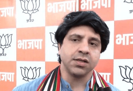 कांग्रेस परिवार तंत्र को ऊपर रख संवैधानिक संस्था का अपमान करती है: शहजाद पूनावाला