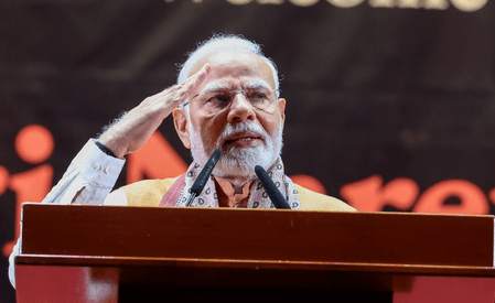 मंगल पांडे की जयंती पर पीएम मोदी समेत कई नेताओं ने दी श्रद्धांजलि, कहा- उनका साहस देशवासियों के लिए प्रेरणा