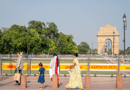 एनसीआर : बादलों और तेज हवाओं के बीच बढ़ेगा गर्मी का असर, अगले तीन दिनों में 38 डिग्री तक पहुंचेगा पारा
