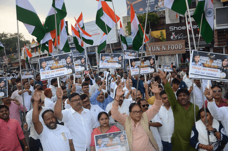 ‘ऑपरेशन सिंदूर’ के समर्थन में रांची में कांग्रेस ने निकाली तिरंगा यात्रा, सेना को किया सैल्यूट