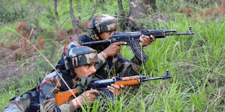 जम्मू-कश्मीर के कुलगाम में मुठभेड़, सुरक्षाबलों ने एक आतंकी को ढेर किया