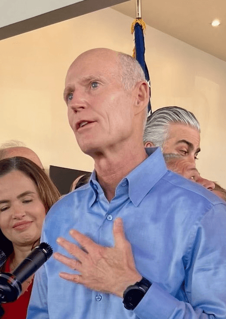 अमेरिकी सीनेटर ने ट्रंप से ओपीटी कार्यक्रम खत्म करने की अपील की, कहा- हमारे युवाओं के रोजगार पर पड़ रहा असर