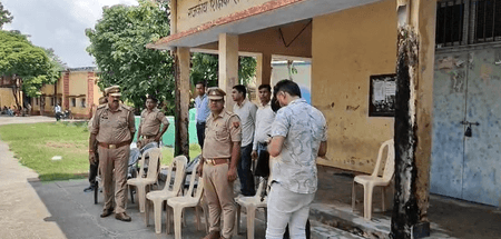 रामपुर : 15 केंद्रों पर 21,696 अभ्यर्थी दे रहे पीईटी परीक्षा, रामपुर डीएम और एसपी ने सेंटर का लिया जायजा