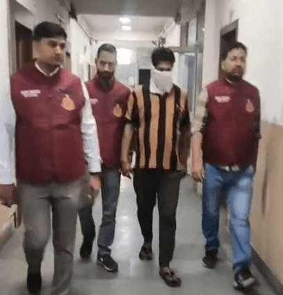 धोखाधड़ी के कई मामलों में वांटेड प्रॉपर्टी डीलर को दिल्ली पुलिस ने किया गिरफ्तार