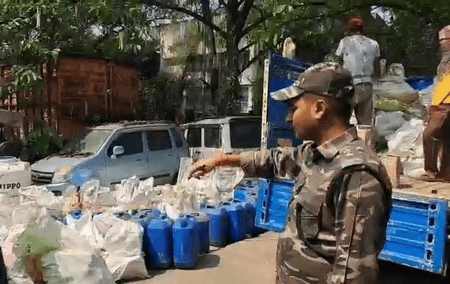 झारखंड के धनबाद में नकली विदेशी शराब फैक्ट्री का भंडाफोड़, 70 लाख की शराब जब्त