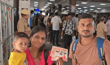 ‘मोदी एक्सप्रेस’ में मिला कंफर्म टिकट, खिले यात्रियों के चेहरे