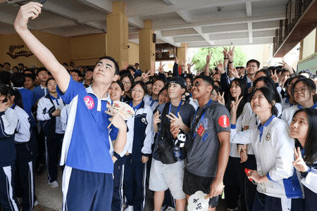 शी चिनफिंग ने सांस्कृतिक आदान-प्रदान प्रतिनिधिमंडल को जवाब दिया