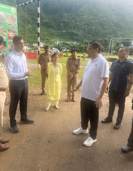 सीएम धामी ने उत्तरकाशी में राहत और बचाव कार्यों की समीक्षा की, बोले- युद्धस्तर पर जारी है रेस्क्यू ऑपरेशन