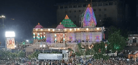 सूरत में मां उमिया की हुई भव्य महाआरती, सेना ने नाम समर्पित रहा आयोजन