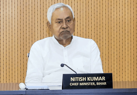 बिहार में वज्रपात से 12 की मौत, सीएम नीतीश ने जताई संवेदना, 4 लाख की सहायता राशि का ऐलान