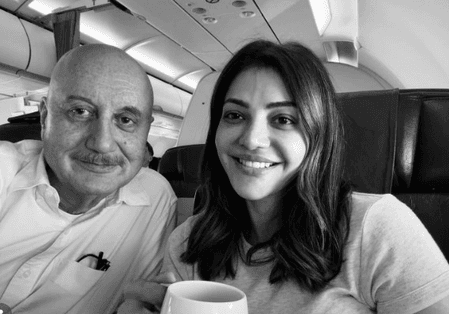 'स्पेशल 26' के सालों बाद अनुपम खेर और काजल अग्रवाल की मुलाकात, फ्लाइट में हुई ढेर सारी बातें