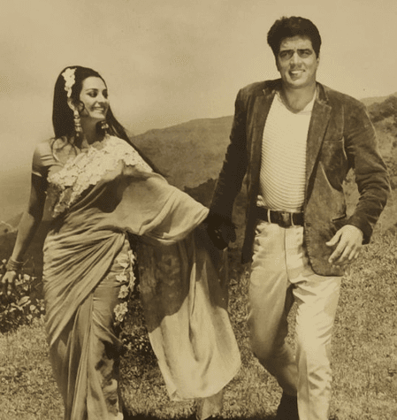 सायरा बानो ने धर्मेंद्र को बताया दिलीप कुमार का 'धरम', लिखा भावुक नोट