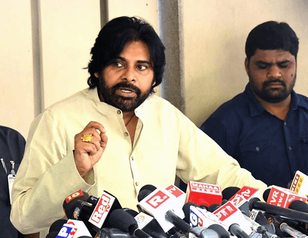 3 साल की बच्ची की रेप के बाद हत्या मामला, पवन कल्याण का फूटा गुस्सा, पूछा-'कब तक होता रहेगा'