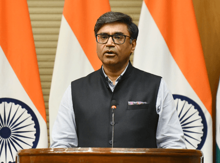 पाकिस्तान आज भी आतंकवादियों के लिए सुरक्षित पनाहगाह: विदेश मंत्रालय