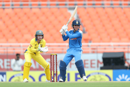 भारत के खिलाफ धीमी ओवर गति के लिए ऑस्ट्रेलियाई महिला टीम पर जुर्माना