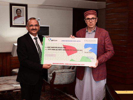 जम्मू एवं कश्मीर और लद्दाख हाईकोर्ट ने बाढ़ पीड़ितों के लिए राहत कोष में दिए 54.4 लाख रुपए