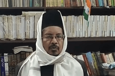 गाय को राष्ट्रीय पशु घोषित कर देना चाहिए: मौलाना शहाबुद्दीन रजवी