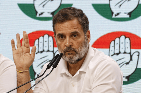 राहुल गांधी का केंद्र सरकार पर वार, कहा- न जवाबदेही, न बदलाव, सिर्फ प्रचार