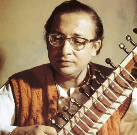 जब गुरु की फटकार ने रचा इतिहास, निखिल बनर्जी बन गए 'सितार सम्राट'