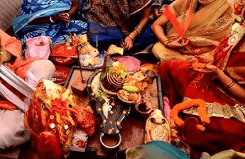 हरियाली तीज 2025: भगवान शंकर और मां पार्वती के पूजन से मिलता है अखंड सौभाग्य का वरदान