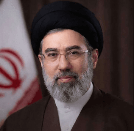 ईरान के सर्वोच्च नेता ने लोगों से युद्ध पीड़ितों के सम्मान में पौधे लगाने का किया आग्रह