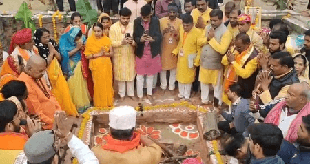 मध्य प्रदेश : धार में भारी सुरक्षा के बीच भोजशाला स्थल पर सरस्वती पूजा शुरू