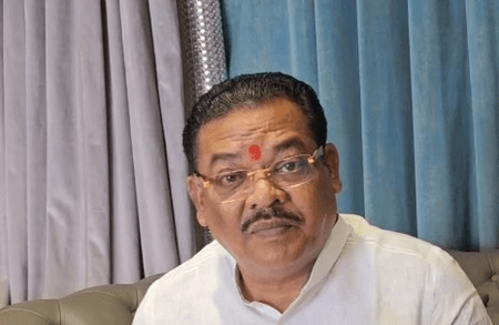 चाचा-भतीजा भविष्य में हो सकते हैं एकजुट, संजय शिरसाट ने दिए संकेत