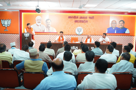 मध्य प्रदेश में समाज के हर वर्ग से संवाद जरूरी: सीएम मोहन यादव