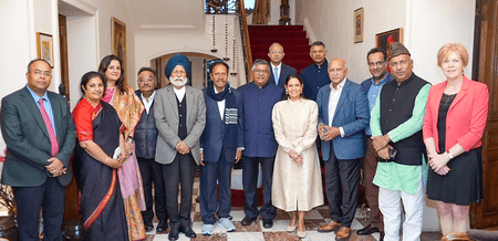 ‘राष्ट्र गान गाना तो दूर, इन्होंने मुंह हिलाने तक की जहमत नहीं उठाई’, कांग्रेस सांसदों पर गंभीर आरोप