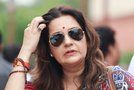 'न्याय का पहिया इतना धीमा क्यों', प्रियंका चतुर्वेदी ने पार्टी चिन्ह विवाद को लेकर सुनवाई में देरी पर नाराजगी जताई