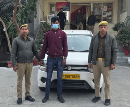 नोएडा: कैब से अपहरण के प्रयास का आरोपी चालक गिरफ्तार, गाड़ी से कूदकर युवती ने बचाई थी जान